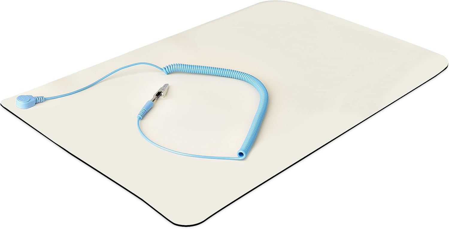 StarTech.com Anti Static Mat, ESD Mat for Electronics Repair, Anti Static Table/Desk Mat w/Detachable Grounding Wire, ANSI/ESD S 4.1, Flexible Thermoplastic Work Pad, 11x18in, TAA