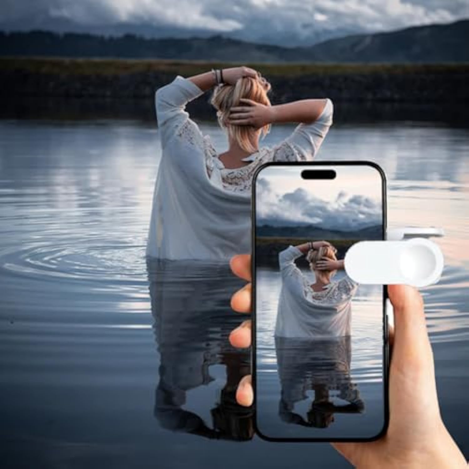 Mirror Effect Lens - Capture Stunning Reflections Instantly, Smartphone Camera Mirror Reflection Clip Kit, Mirror for Phone to Use Back Camera, for Travel Photography (Black)