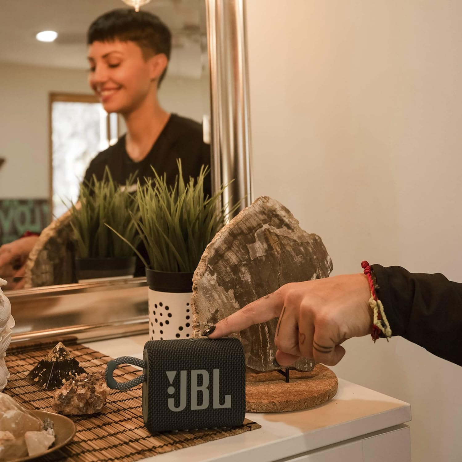 JBL Go 3 Portable Bluetooth Speaker - Waterproof and Dustproof, Available in Blue and Black