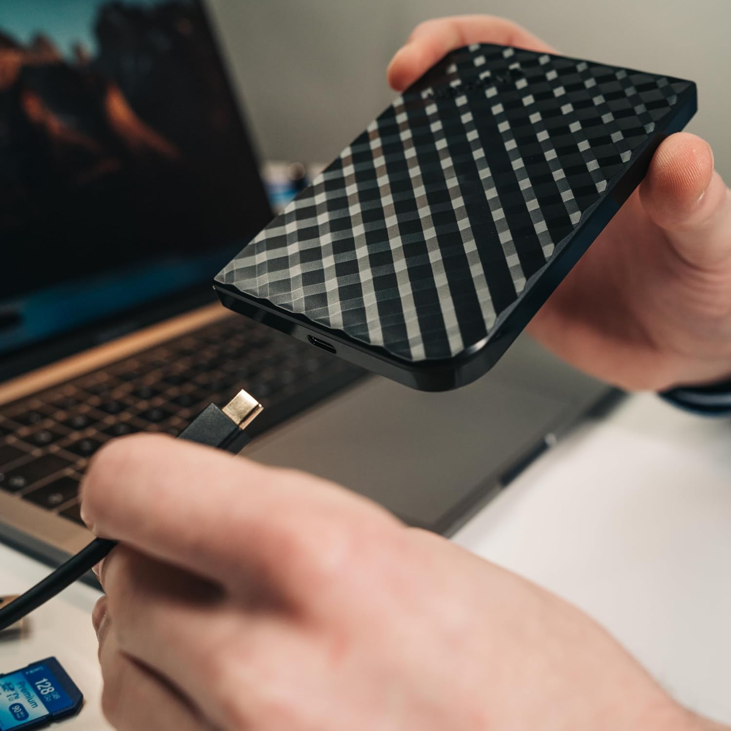 Verbatim 512GB Portable SSD External Hard Drive Store ‘n’ Go USB 3.2 Gen 1 USB-C Adapter Included - External Solid State Drive