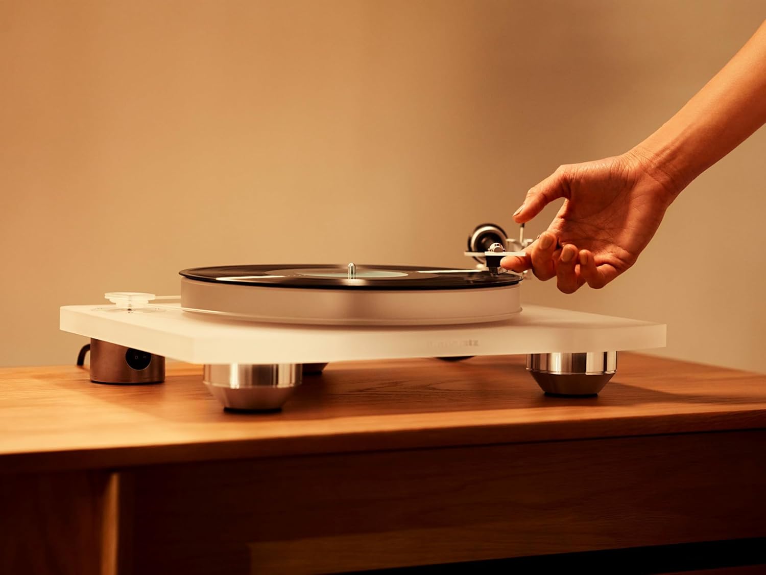 Marantz TT-15S1 Manual Belt-Drive Premium Turntable with Cartridge Included | Floating Motor for Low-Vibration & Low-Resonance | A Smart, Stylish Option for Vintage Vinyl Records