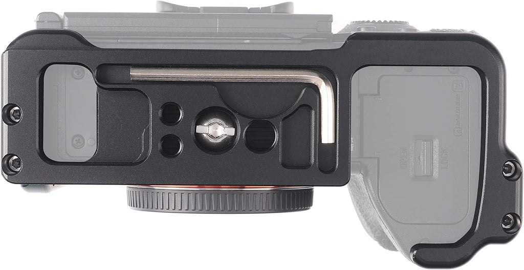 A7R V Cage, Hersmay Aluminium Full Camera Cage for Sony A7R V Mirrorless Camera Cage Support Accessories Kit Vlog Video Shooting Filmmaking Rig Stabilizer with 1/4" and 3/8" Arri Locating Hole